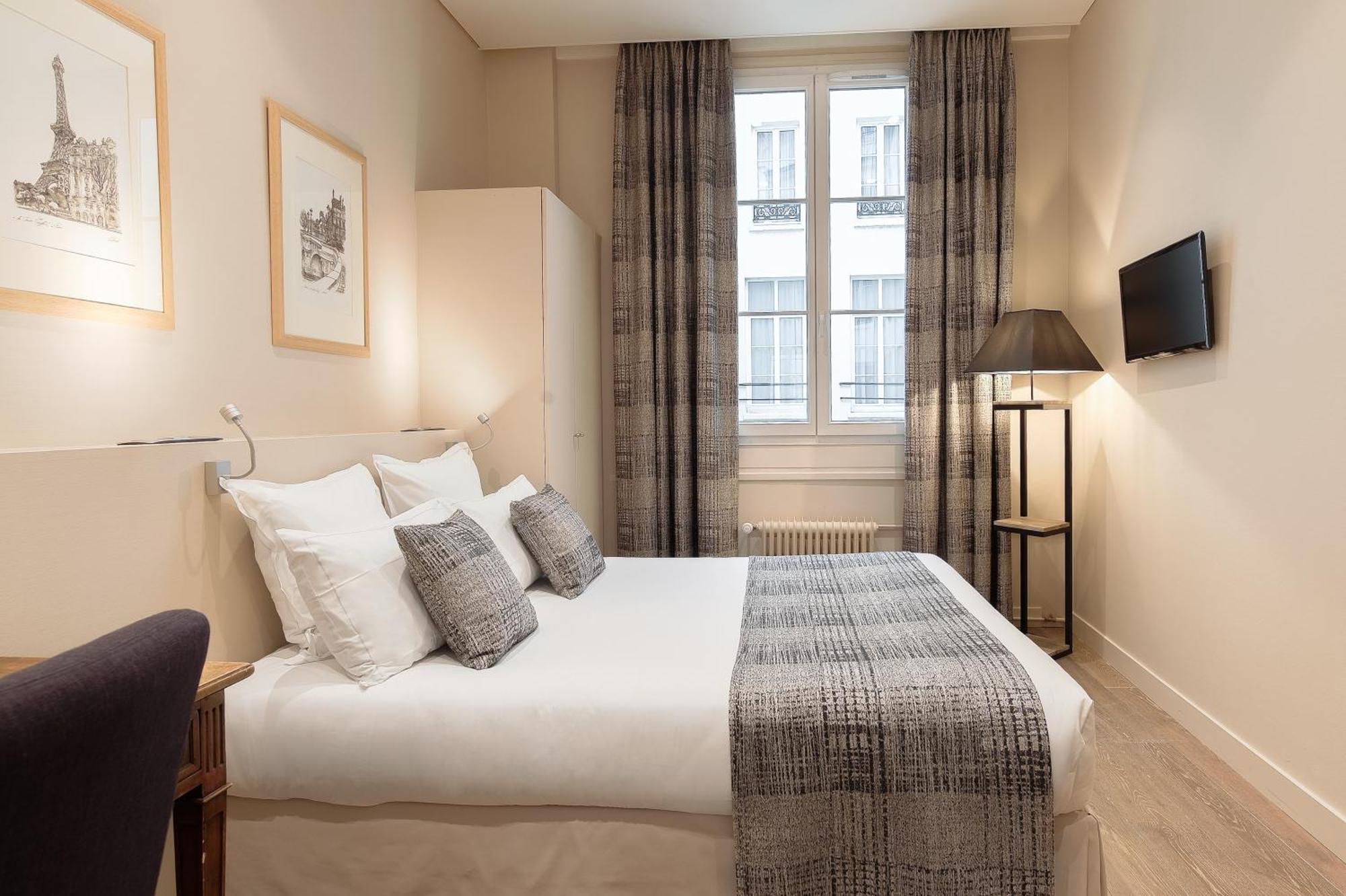 Hotel Pas De Calais Paris Exteriör bild